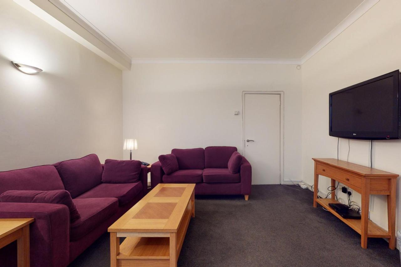 Hertford Court London Bagian luar foto