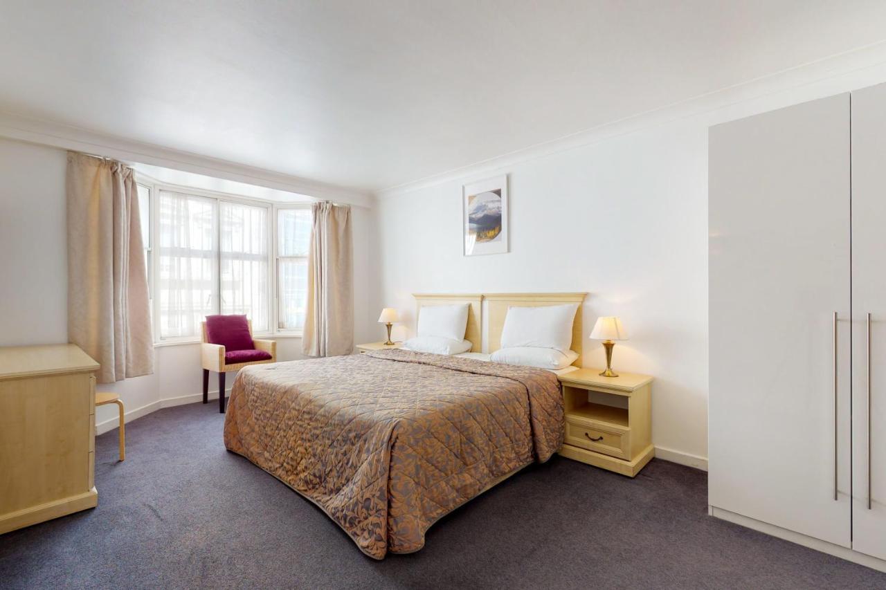 Hertford Court London Bagian luar foto